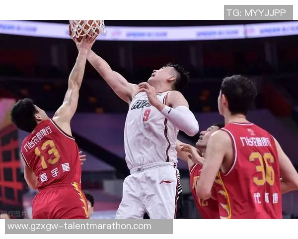 南京篮球队与深圳篮球队赛后复盘分析双方状态与表现的全面解读