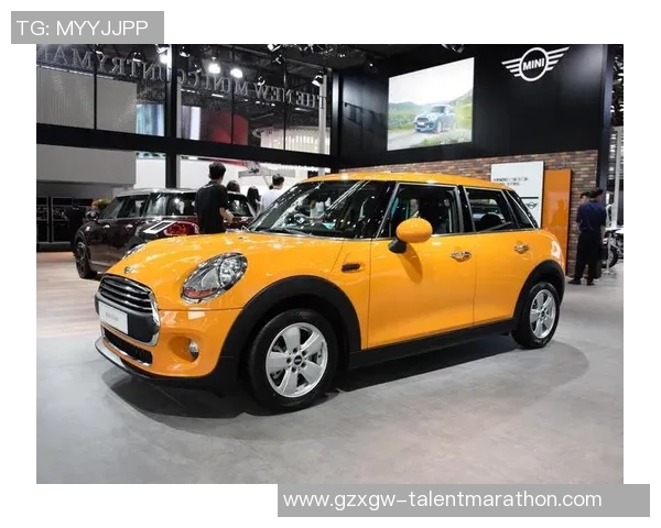 精选足球明星车载摆件推荐让你的爱车更具个性与魅力