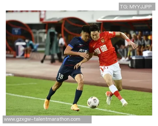 足球焦点：重庆足球队的技术探讨