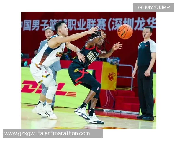 篮球热议：深圳篮球队的战术争议